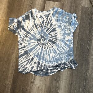 American Eagle Outfitters Blue Tie-Dye Short Sleeve Tee